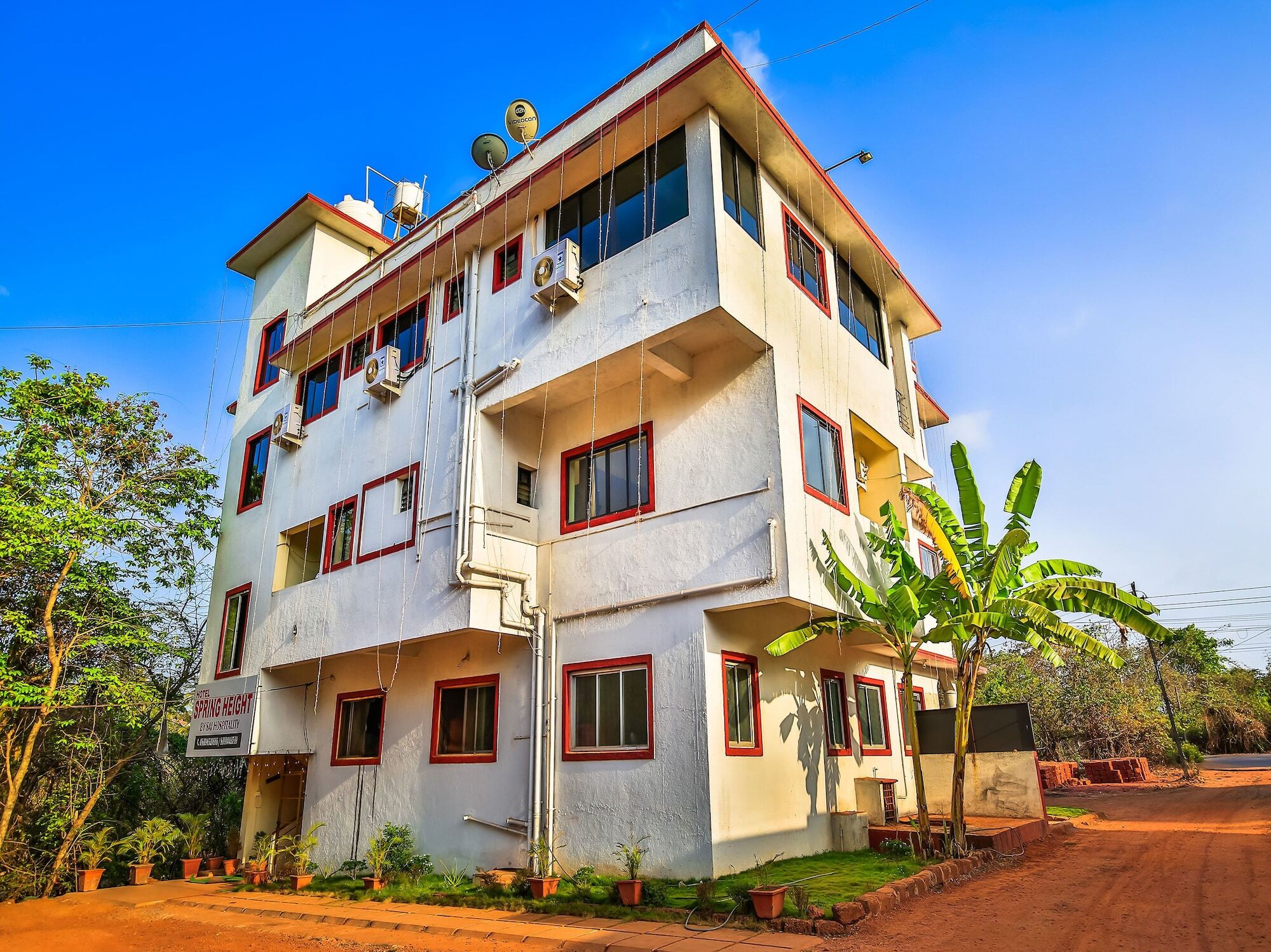 Oyo 14276 Hotel Spring Height Acaro Exterior foto