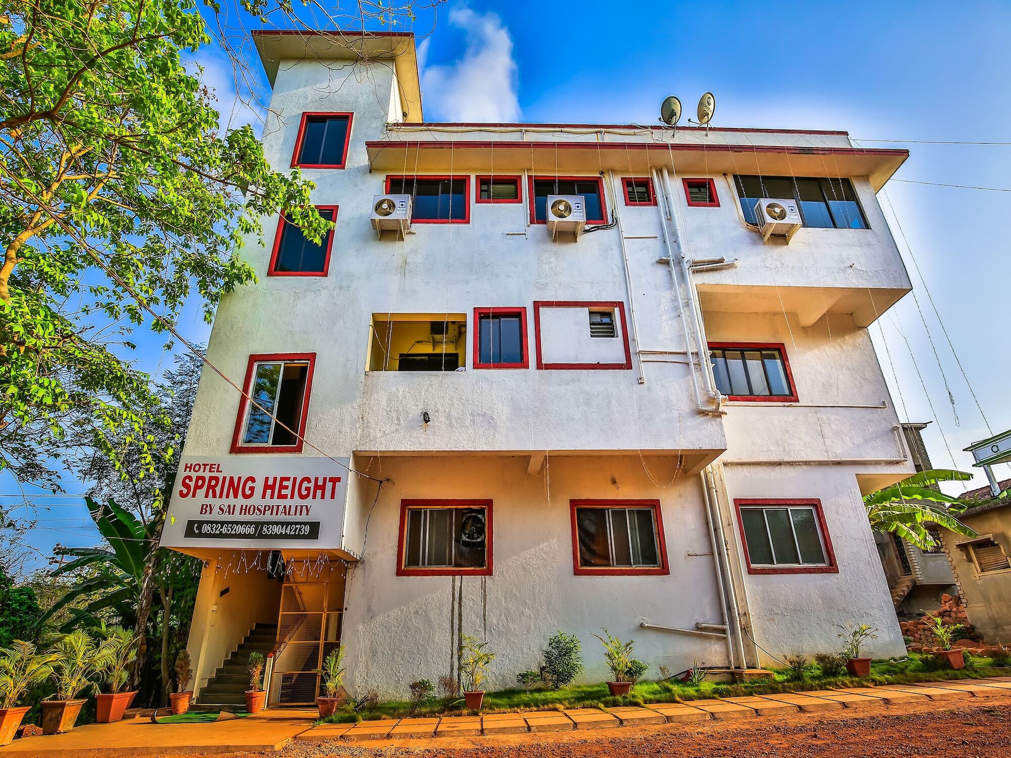 Oyo 14276 Hotel Spring Height Acaro Exterior foto